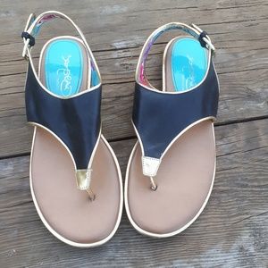 Naturalizer Flat Thong Sandals